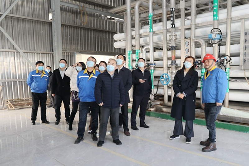 2022年12月15日，時任浙江省發(fā)展改革委黨組成員、副主任吳紅梅蒞臨景興紙業(yè)調(diào)研企業(yè)用能、節(jié)能工作