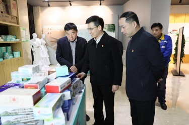 領導調研 | 平湖市委副書記、代市長周軍波一行蒞臨景興紙業(yè)調研交流