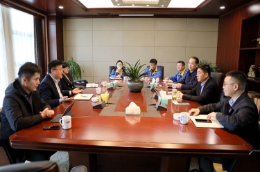 平湖市委常委、副市長戴振一行蒞臨景興紙業(yè)調(diào)研指導(dǎo)